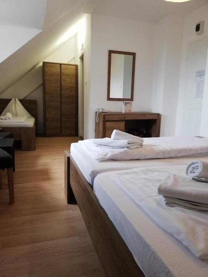 Hotel Familia Zamárdi Dış mekan fotoğraf