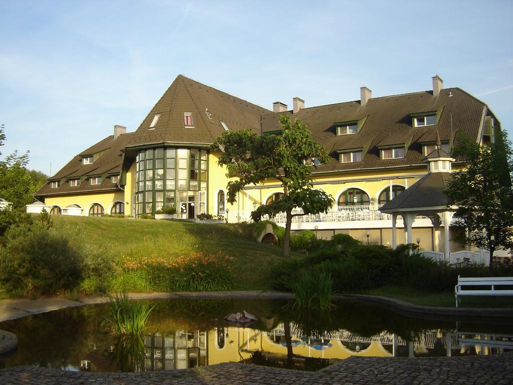 Hotel Familia Zamárdi Dış mekan fotoğraf