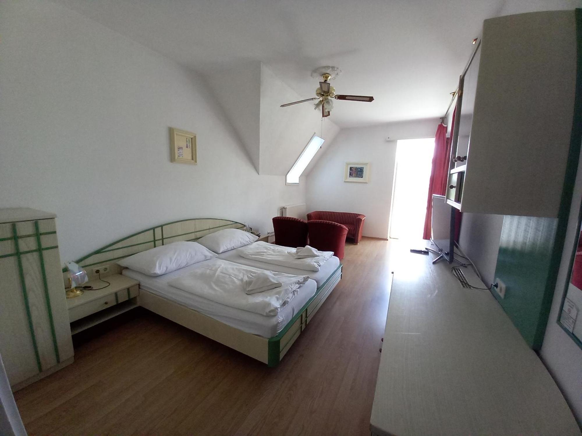 Hotel Familia Zamárdi Dış mekan fotoğraf